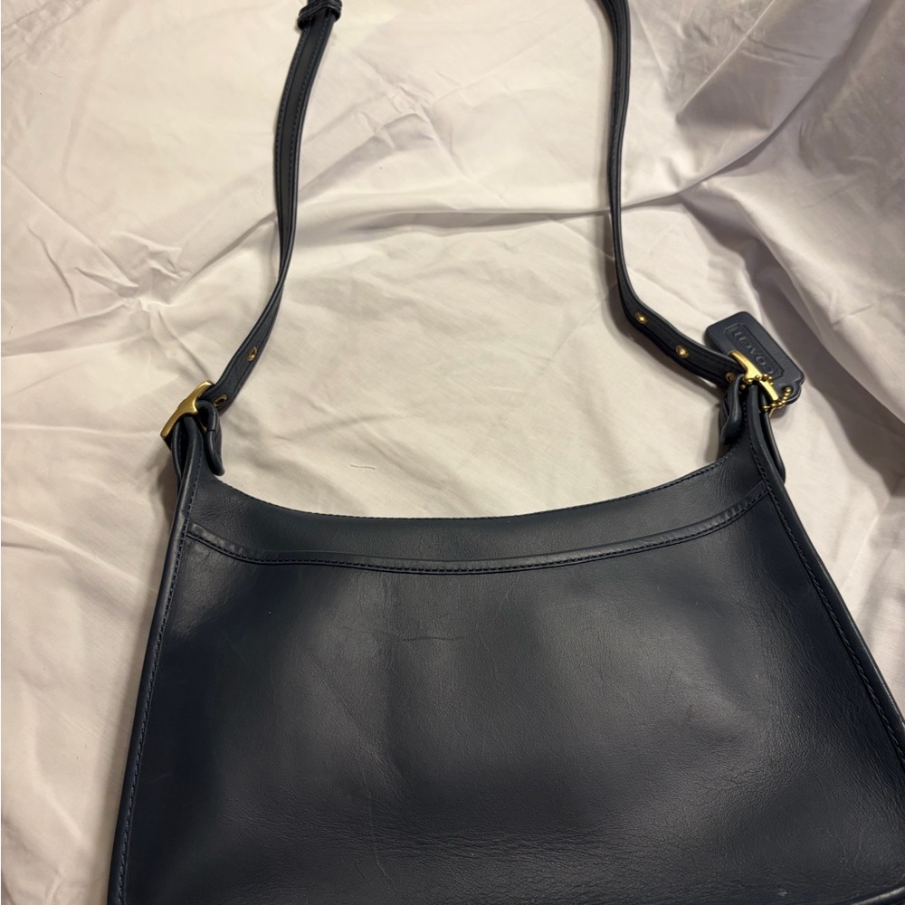 Classic Bue Leather Shoulder Bag